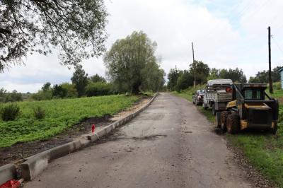 Обновлена дорога, будет тротуар